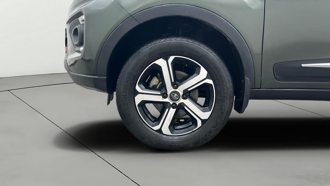 2022 Tata NEXON XZ PLUS PETROL, Petrol, Manual, 29,637 km, Left Front Wheel