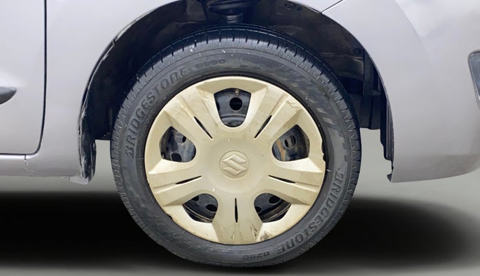 2013 Maruti Wagon R 1.0 VXI, Petrol, Manual, 38,690 km, Right Front Wheel