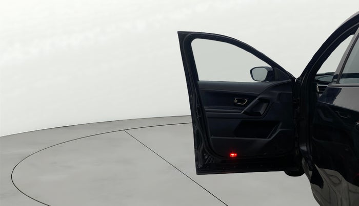 2022 Tata Harrier XZ PLUS 2.0L DARK EDITION, Diesel, Manual, 65,617 km, LHS Front Door