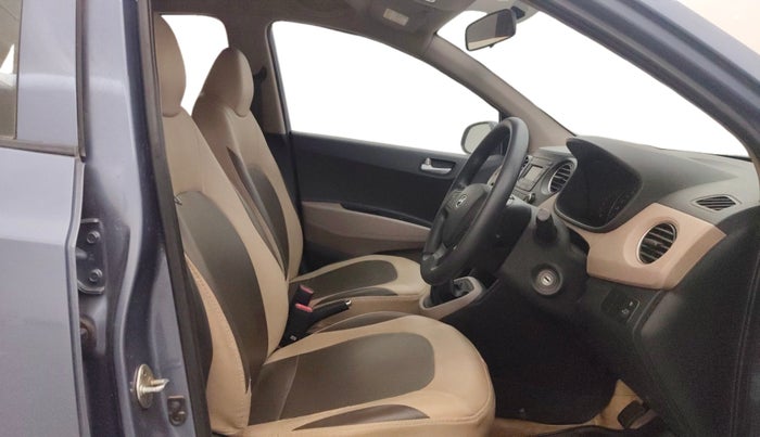 2016 Hyundai Grand i10 SPORTZ 1.2 KAPPA VTVT, Petrol, Manual, 44,541 km, Right Side Front Door Cabin