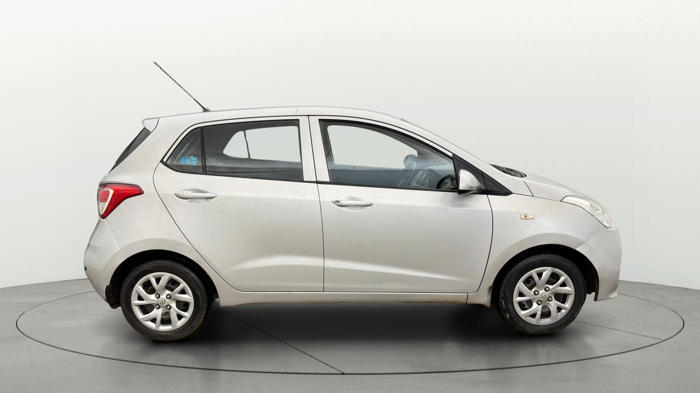 2018 Hyundai Grand i10 MAGNA 1.2 KAPPA VTVT, Petrol, Manual, 48,515 km, Right Side View