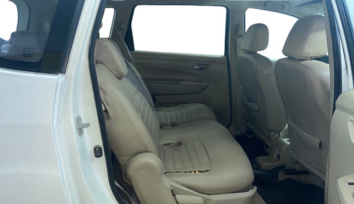 2016 Maruti Ertiga ZDI SHVS, Diesel, Manual, 58,297 km, Right Side Rear Door Cabin