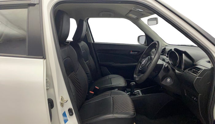 2022 Maruti Swift VXI AMT, Petrol, Automatic, 19,257 km, Right Side Front Door Cabin