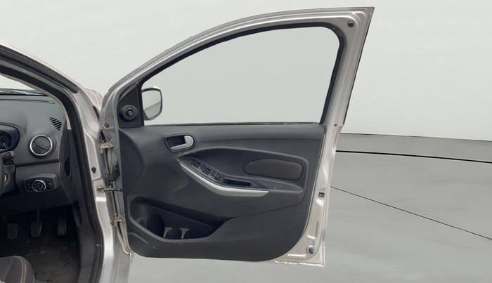 2017 Ford New Figo TITANIUM1.5 DIESEL, Diesel, Manual, 97,482 km, RHS Front Door