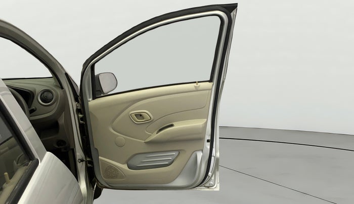 2017 Datsun Redi Go T (O), Petrol, Manual, 63,316 km, RHS Front Door