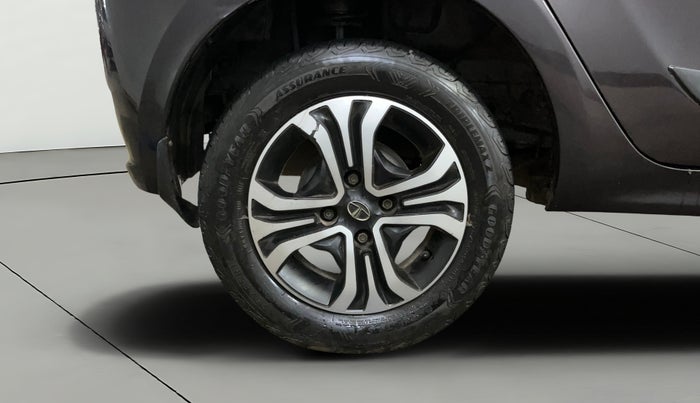 2022 Tata Tiago XZ PLUS CNG, CNG, Manual, 42,231 km, Right Rear Wheel