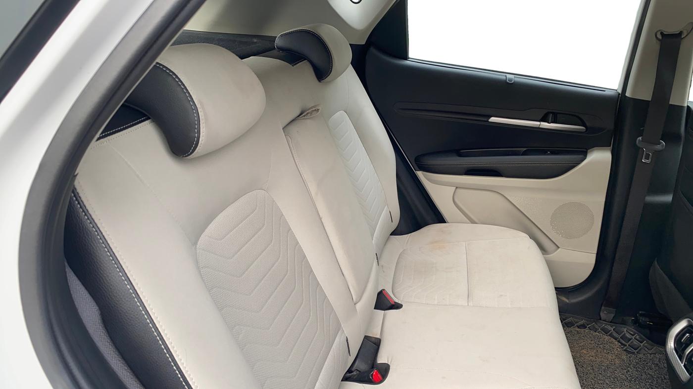 2022 KIA SONET HTX ANNIVERSARY EDITION 1.0 IMT, Petrol, Manual, 14,868 km, Right Side Rear Door Cabin