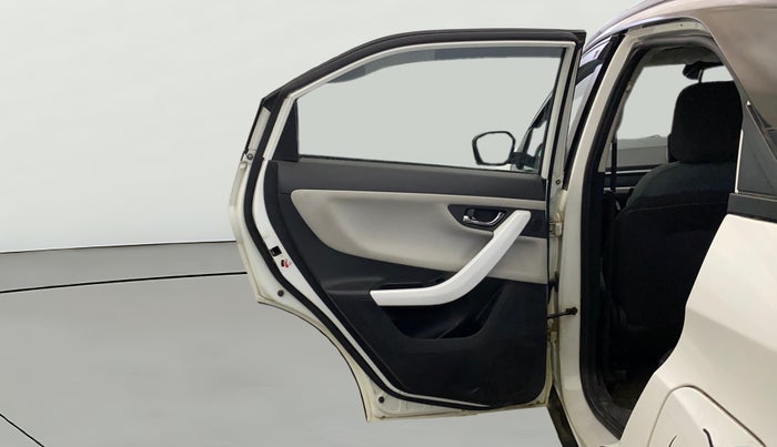 2023 Tata NEXON CREATIVE + SUNROOF 1.2 PETROL, Petrol, Manual, 39,460 km, LHS Rear Door