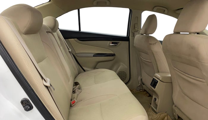 2017 Maruti Ciaz DELTA 1.4 AT PETROL, Petrol, Automatic, 89,622 km, Right Side Rear Door Cabin