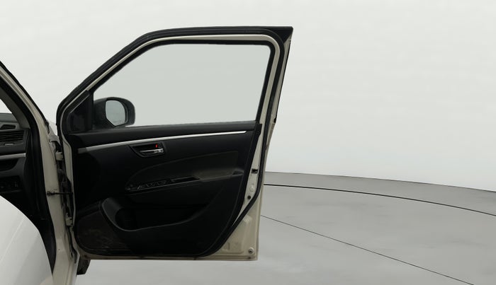 2014 Maruti Swift VXI, Petrol, Manual, 87,178 km, RHS Front Door