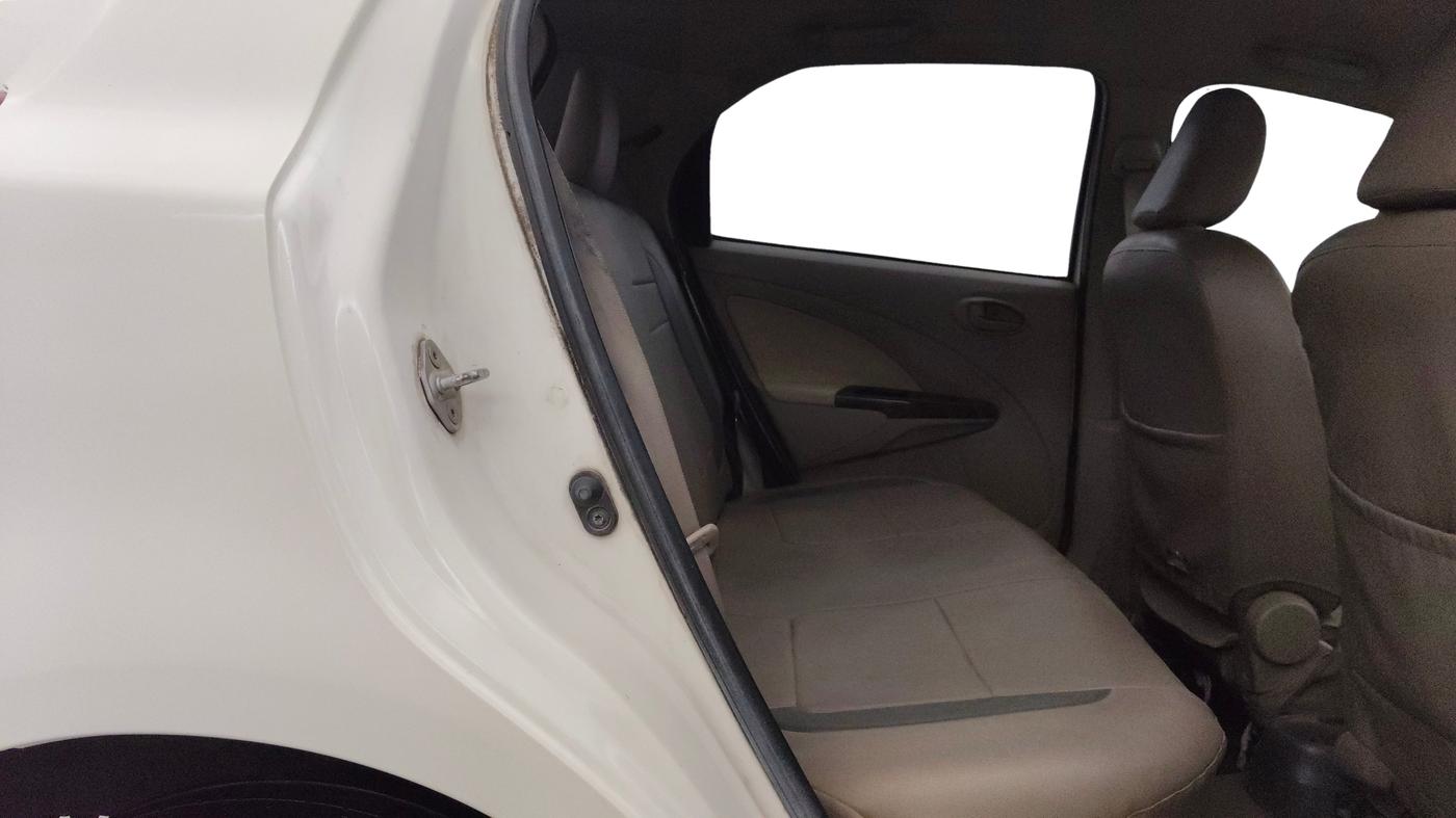 2014 Toyota Etios Liva TRD SPORTIVO PETROL, Petrol, Manual, 47,939 km, Right Side Rear Door Cabin