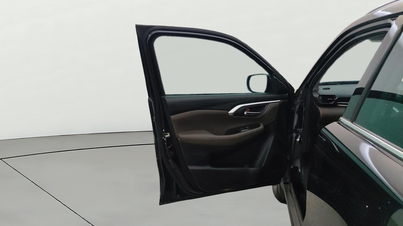 2023 Toyota URBAN CRUISER HYRYDER V HYBRID, Hybrid, Automatic, 89,766 km, LHS Front Door