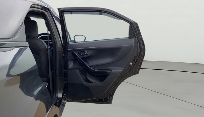 2024 Tata NEXON Fearless Plus S 1.2 Revotron 7DCA Dark Edition, Petrol, Automatic, 37,551 km, RHS Rear Door