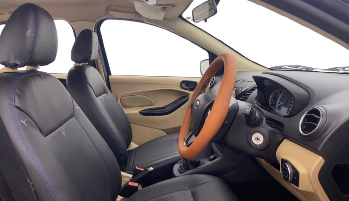 2016 Ford Figo Aspire TREND 1.2 PETROL, Petrol, Manual, 81,145 km, Right Side Front Door Cabin