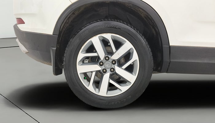 2023 Tata Safari XZA PLUS O 6STR, Diesel, Automatic, 33,899 km, Right Rear Wheel