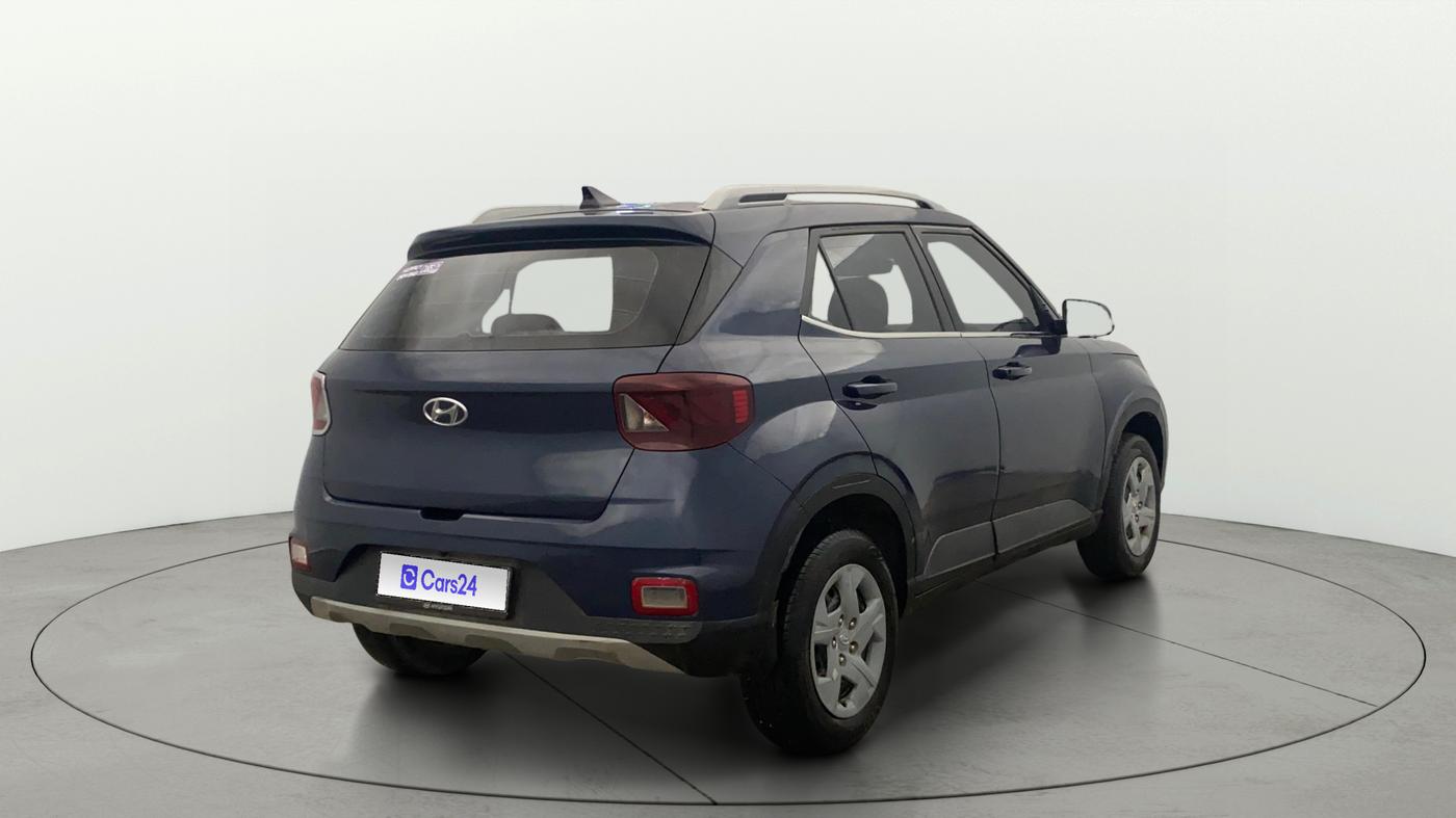 2022 Hyundai VENUE S+ 1.2, Petrol, Manual, 1,25,193 km, Right Back Diagonal