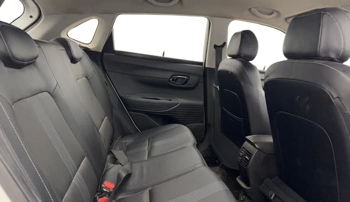2021 Hyundai NEW I20 SPORTZ 1.0T GDI IMT, Petrol, Manual, 52,412 km, Right Side Rear Door Cabin