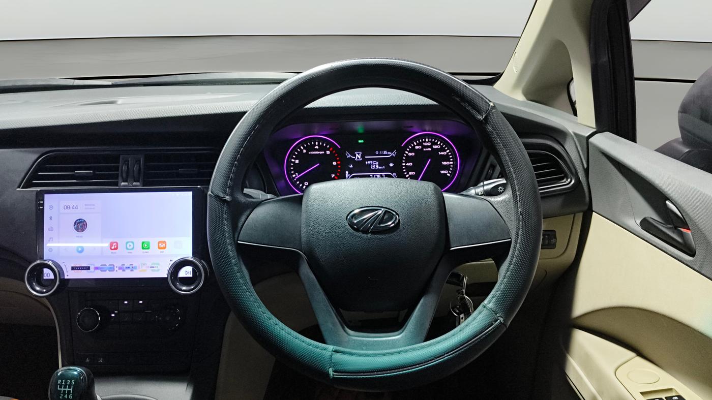 2019 Mahindra MARAZZO M2 7STR, Diesel, Manual, 71,759 km, Steering Wheel Close Up