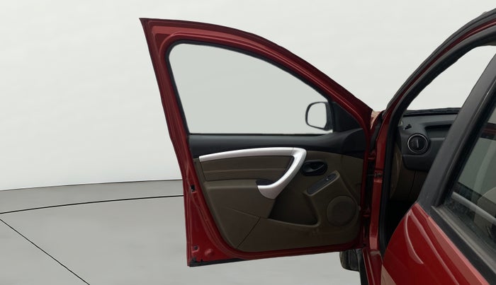 2018 Renault Duster RXL PETROL, Petrol, Manual, 20,319 km, LHS Front Door