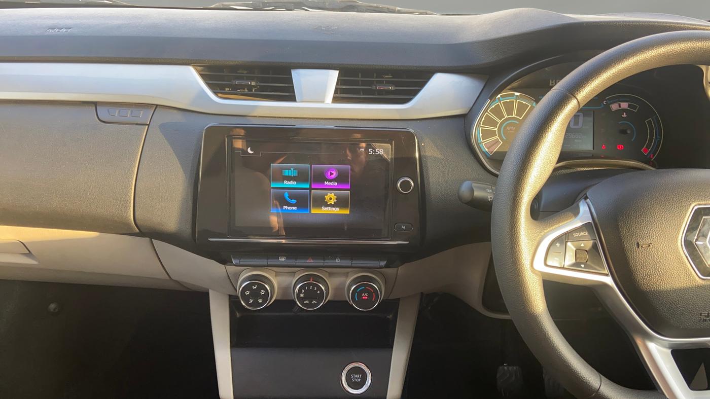 2022 Renault TRIBER RXZ AMT, Petrol, Automatic, 29,665 km, Air Conditioner
