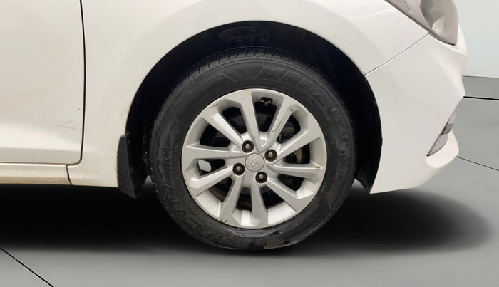 2018 Hyundai Verna 1.6 EX VTVT AT, Petrol, Automatic, 87,019 km, Right Front Wheel