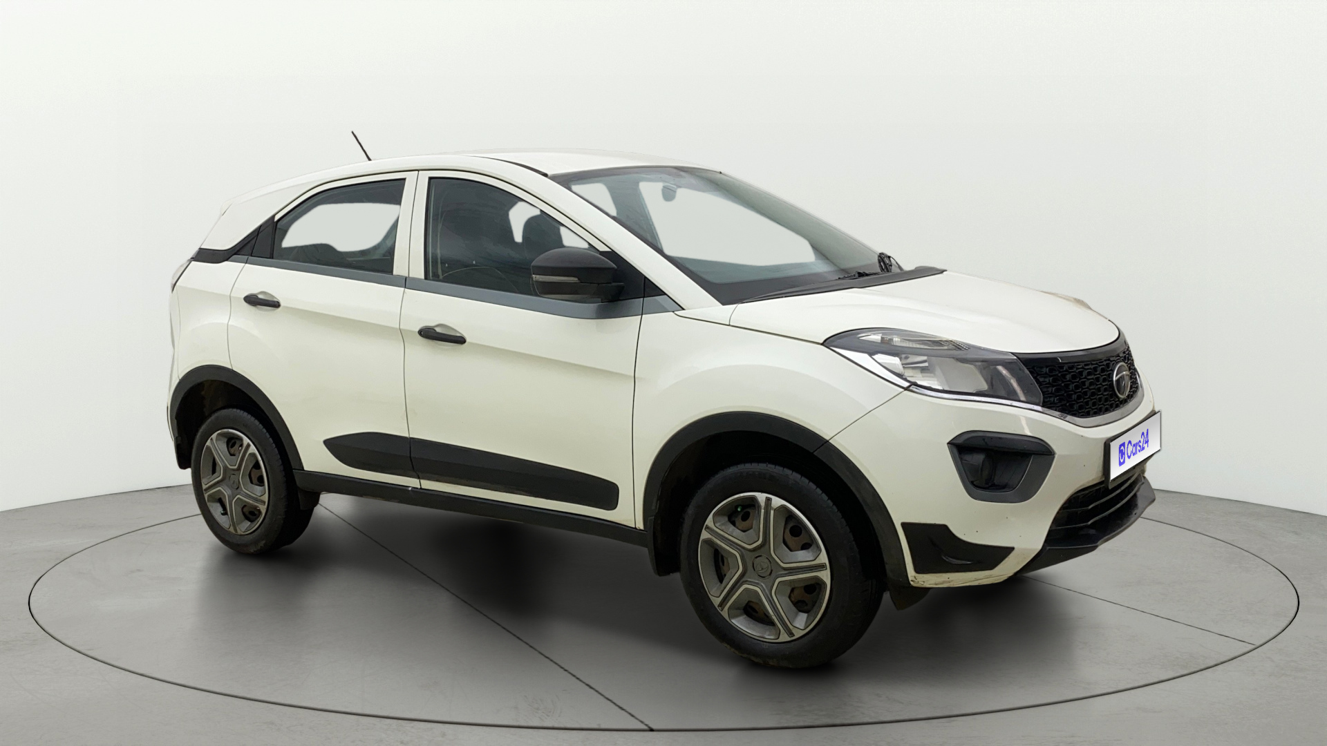 2018 Tata Nexon XM PETROL 2018 Tata Nexon XM PETROL