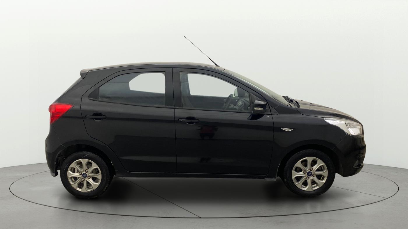2016 Ford New Figo TITANIUM 1.5 PETROL AT, Petrol, Automatic, 79,835 km, Right Side View