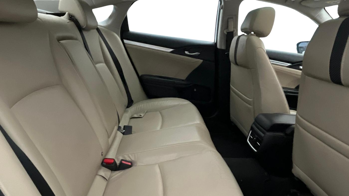 2019 Honda Civic 1.8L I-VTEC ZX CVT, Petrol, Automatic, 1,10,342 km, Right Side Rear Door Cabin