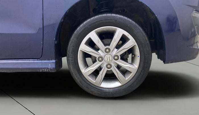 2017 Maruti Wagon R 1.0 VXI + (O) AMT, Petrol, Automatic, 77,337 km, Right Front Wheel