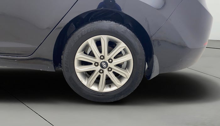 2016 Hyundai New Elantra 1.8 SX AT VTVT, Petrol, Automatic, 69,272 km, Left Rear Wheel