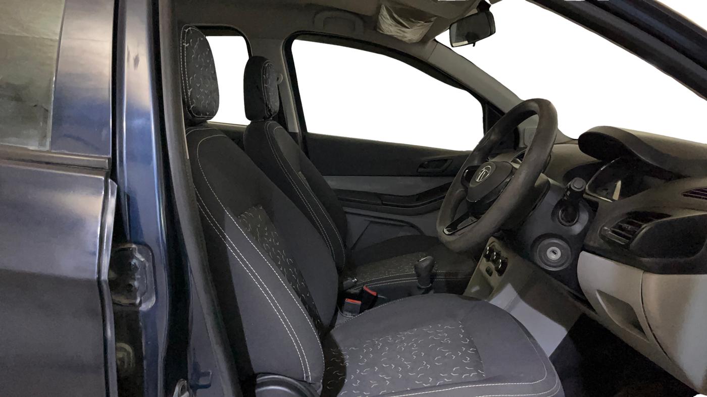 2022 Tata Tiago XM CNG, CNG, Manual, 84,677 km, Right Side Front Door Cabin