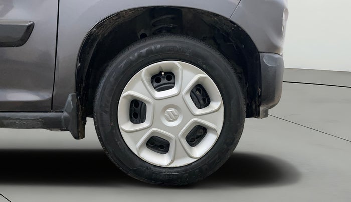 2020 Maruti S PRESSO VXI AMT, Petrol, Automatic, 24,199 km, Right Front Wheel