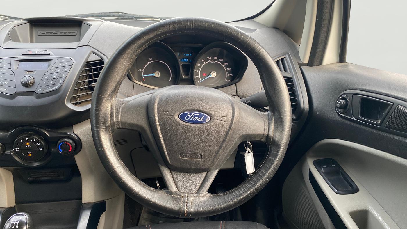 2017 Ford Ecosport AMBIENTE 1.5L PETROL, Petrol, Manual, 1,13,882 km, Steering Wheel Close Up