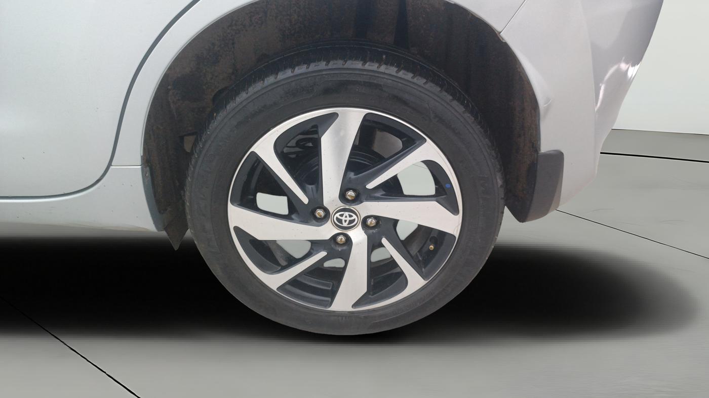 2022 Toyota Glanza G, Petrol, Manual, 48,294 km, Left Rear Wheel