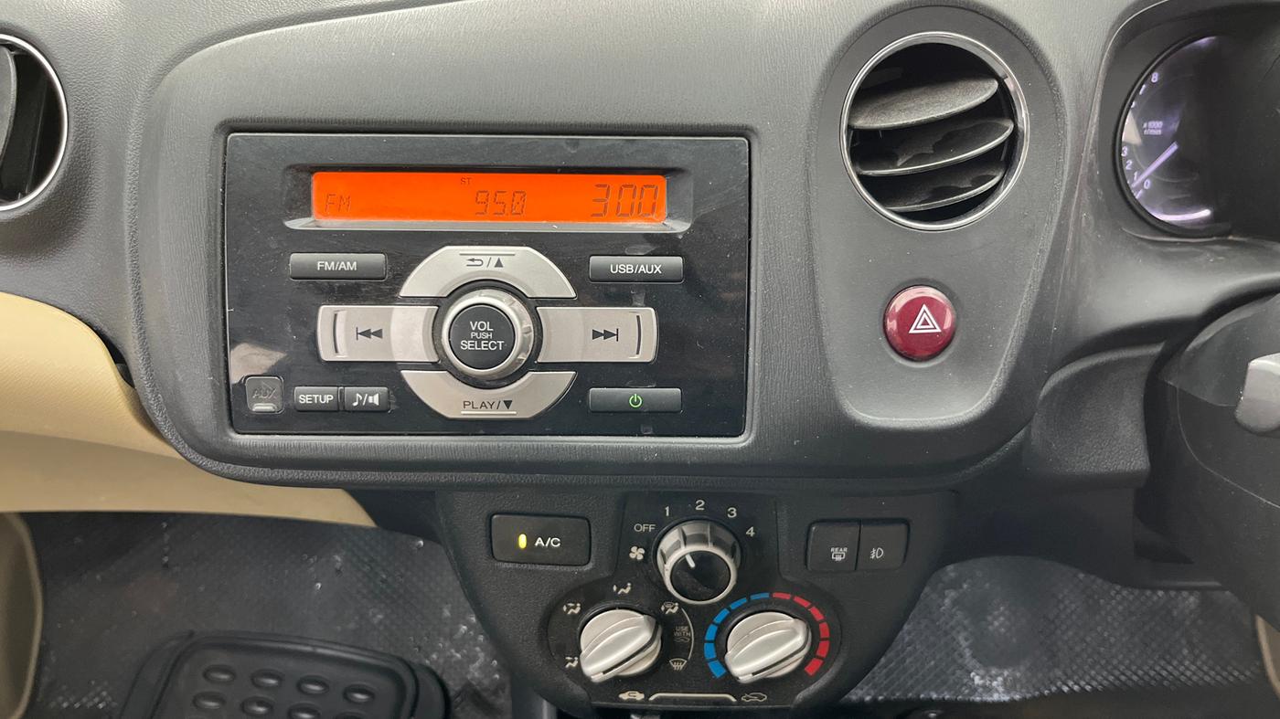 2015 Honda Brio VX AT, Petrol, Automatic, 62,075 km, Air Conditioner