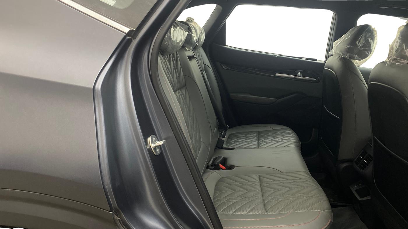 2023 KIA SELTOS  X LINE 1.5 TURBO PETROL DCT, Petrol, Automatic, 13,450 km, Right Side Rear Door Cabin