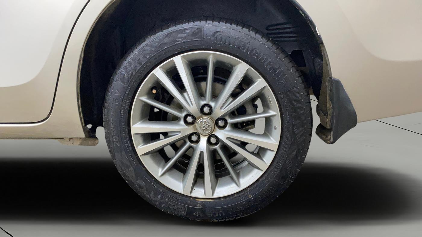 2014 Toyota Corolla Altis GL PETROL, Petrol, Manual, 39,388 km, Left Rear Wheel