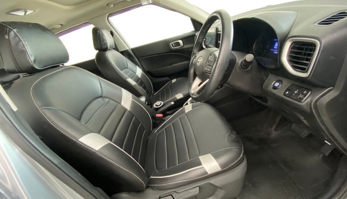 2019 Hyundai VENUE SX PLUS 1.0 TURBO DCT, Petrol, Automatic, 64,745 km, Right Side Front Door Cabin