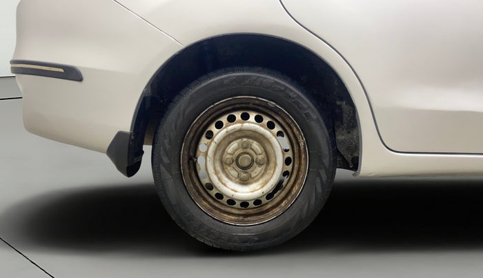 2014 Honda Amaze 1.2L I-VTEC EX, Petrol, Manual, 1,44,908 km, Right Rear Wheel