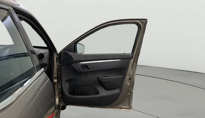 2016 Renault Kwid RXT 1.0, Petrol, Manual, 53,228 km, RHS Front Door