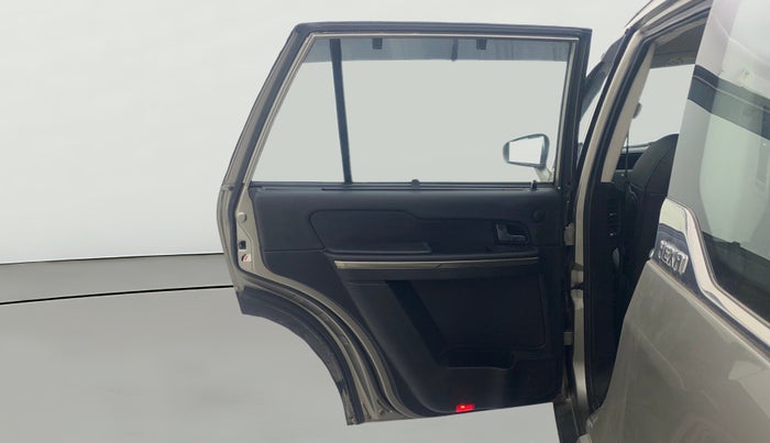 2017 Tata Hexa XTA 4X2 7 STR, Diesel, Automatic, 83,914 km, LHS Rear Door