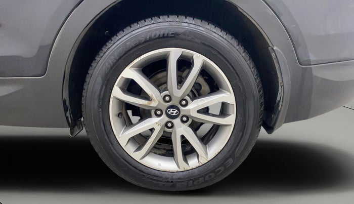 2014 Hyundai Santa Fe 4 WD AT, Diesel, Automatic, 88,620 km, Left Rear Wheel