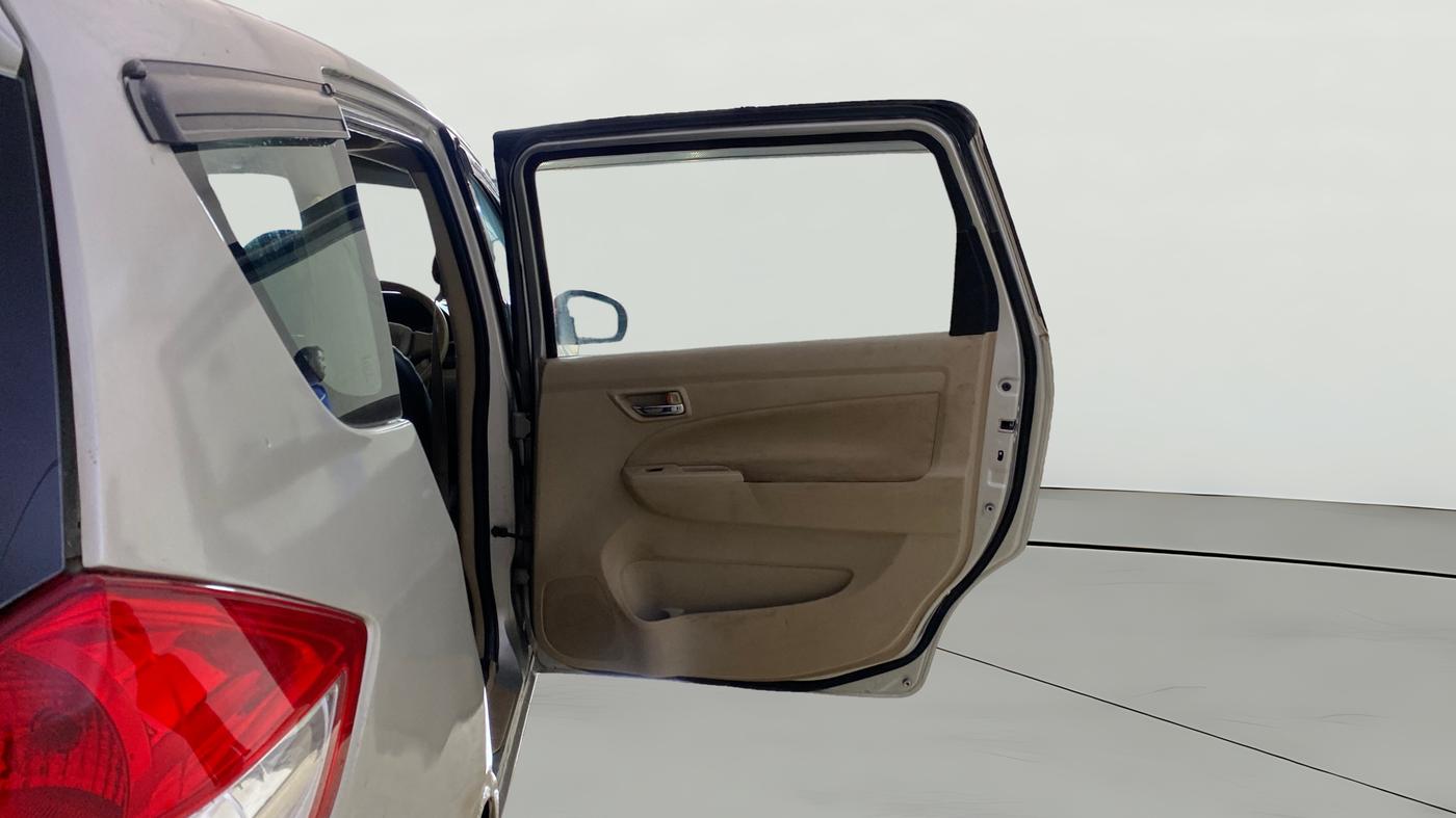 2017 Maruti Ertiga VXI CNG, CNG, Manual, 77,917 km, RHS Rear Door