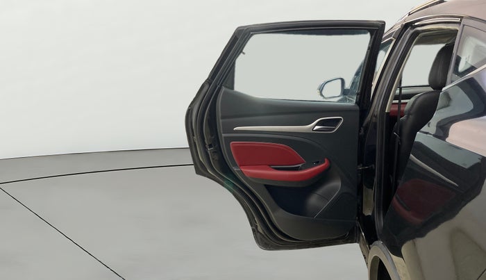 2022 MG ASTOR SAVVY 1.3 TURBO AT S RED, Petrol, Automatic, 36,926 km, LHS Rear Door