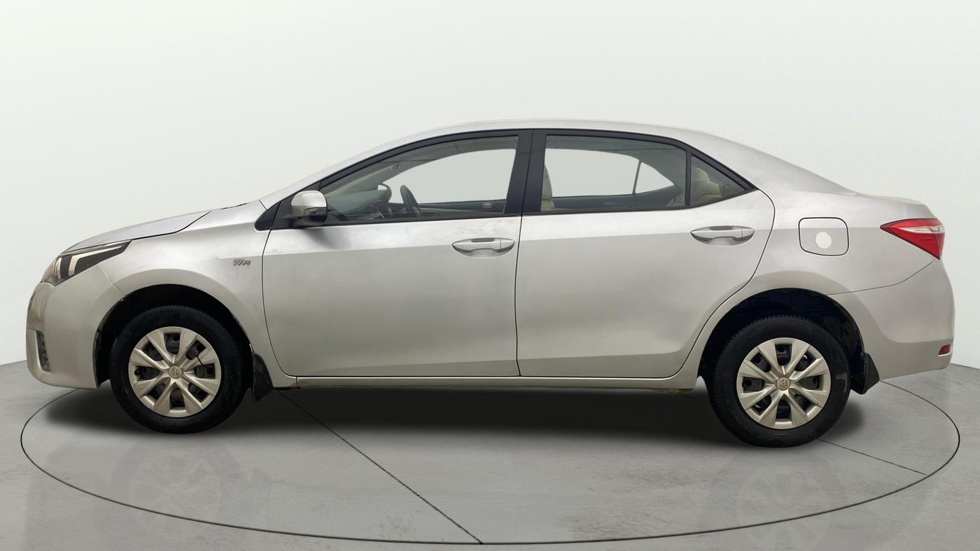 2015 Toyota Corolla Altis JS PETROL, Petrol, Manual, 1,20,681 km, Left Side