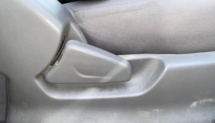 2017 Datsun Redi Go T (O), Petrol, Manual, 82,524 km, Third Seat Row ( optional )