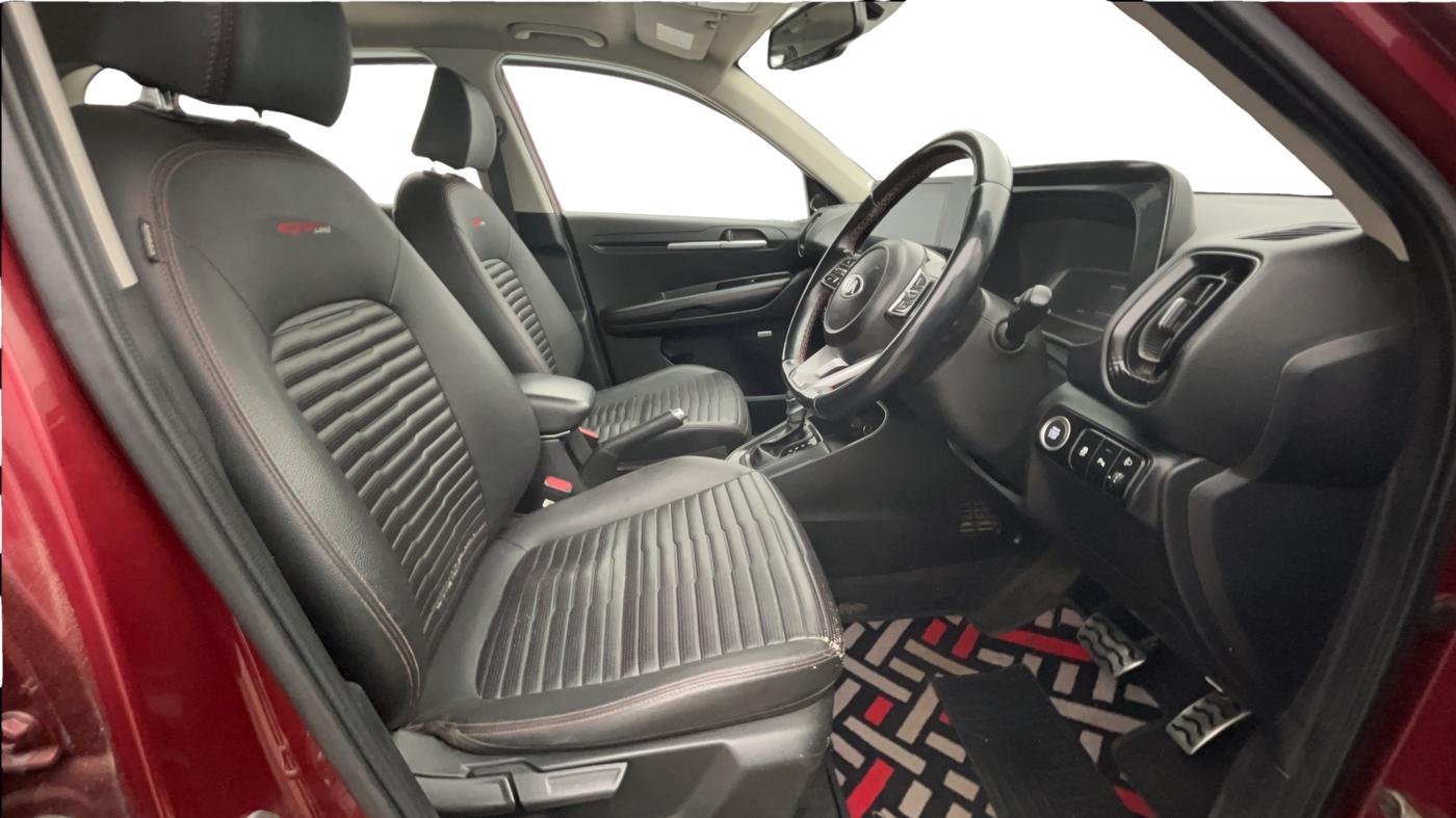 2020 KIA SONET GTX PLUS 1.5 AT, Diesel, Automatic, 65,360 km, Right Side Front Door Cabin