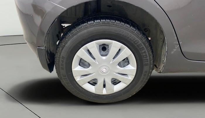 2015 Maruti Swift VXI, Petrol, Manual, 64,057 km, Right Rear Wheel