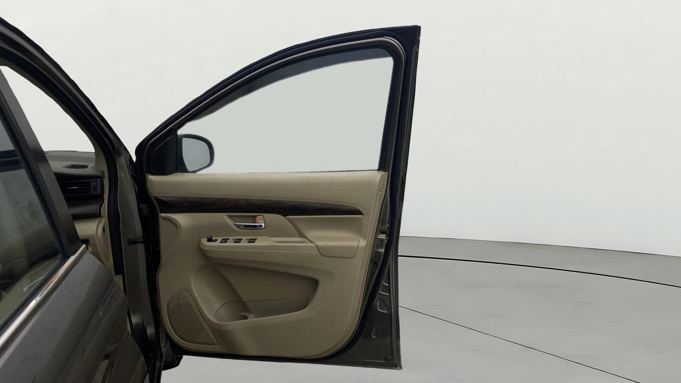 2020 Maruti Ertiga ZXI+ SHVS, Petrol, Manual, 17,642 km, RHS Front Door