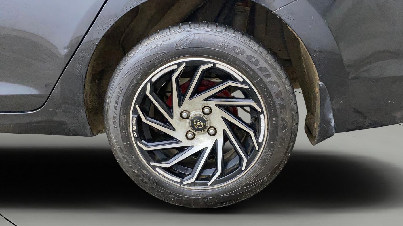 2019 Hyundai Verna 1.4 EX PETROL, Petrol, Manual, 78,119 km, Left Rear Wheel